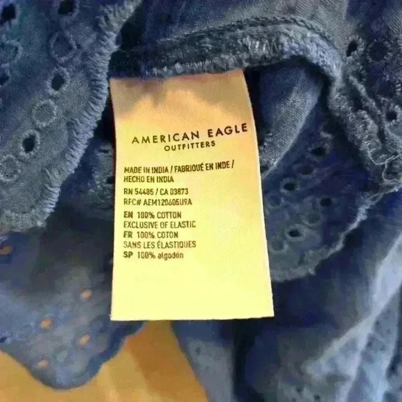 American Eagle Embroided Croptop,Size M - Picture 2 of 3